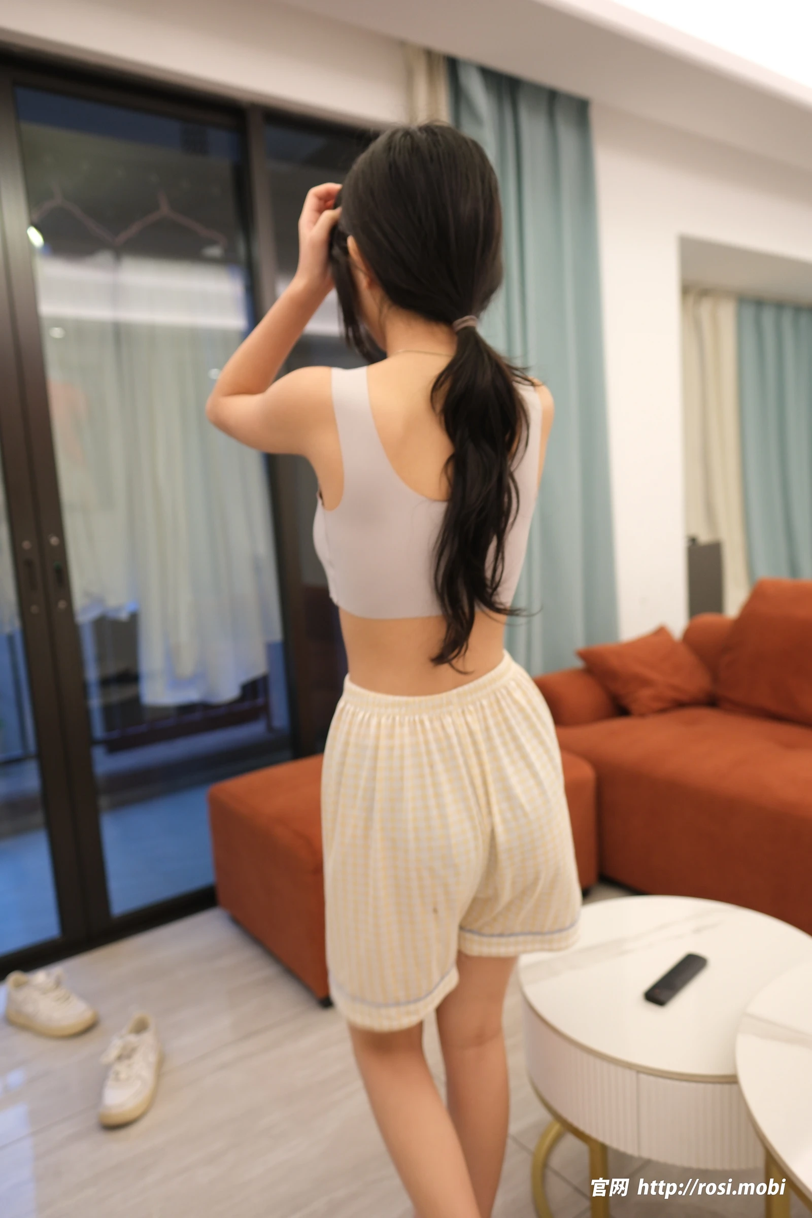 [ROSI写真]2025.04.08-NO.4873-1.webp